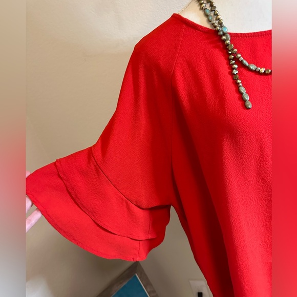 Umgee Women’s Blouse ~ 1XL Red Ruffle Sleeves - Picture 2 of 7
